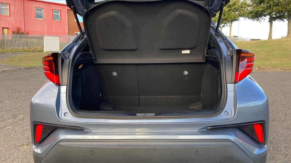Toyota C-HR 1.8 Hybrid GR Sport 5dr CVT Hybrid Hatchback - Image 4