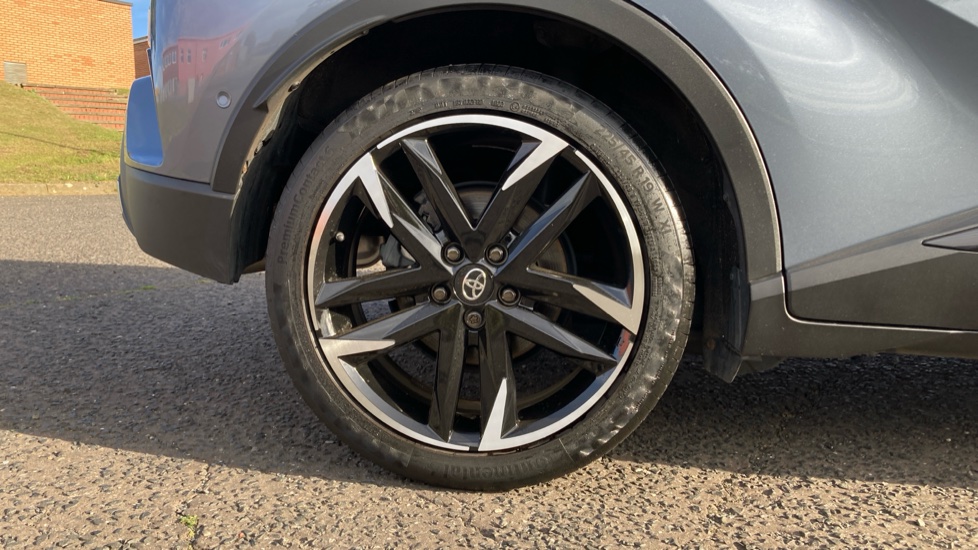 Toyota C-HR 1.8 Hybrid GR Sport 5dr CVT Hybrid Hatchback - Image 7