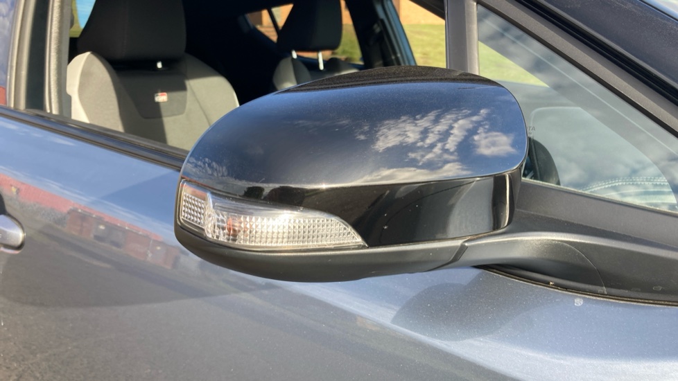 Toyota C-HR 1.8 Hybrid GR Sport 5dr CVT Hybrid Hatchback - Image 23