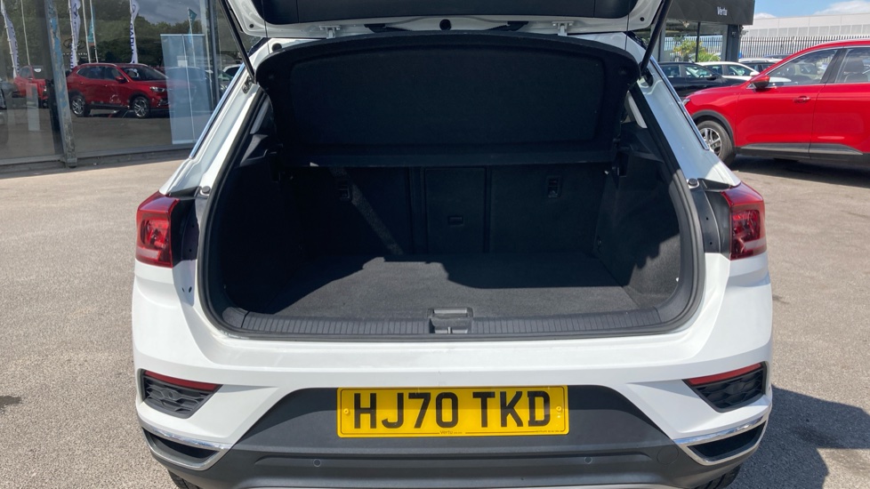 Volkswagen T-Roc 1.5 TSI EVO SEL 5dr Petrol Hatchback - Image 4
