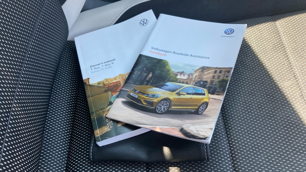 Volkswagen T-Roc 1.5 TSI EVO SEL 5dr Petrol Hatchback - Image 19