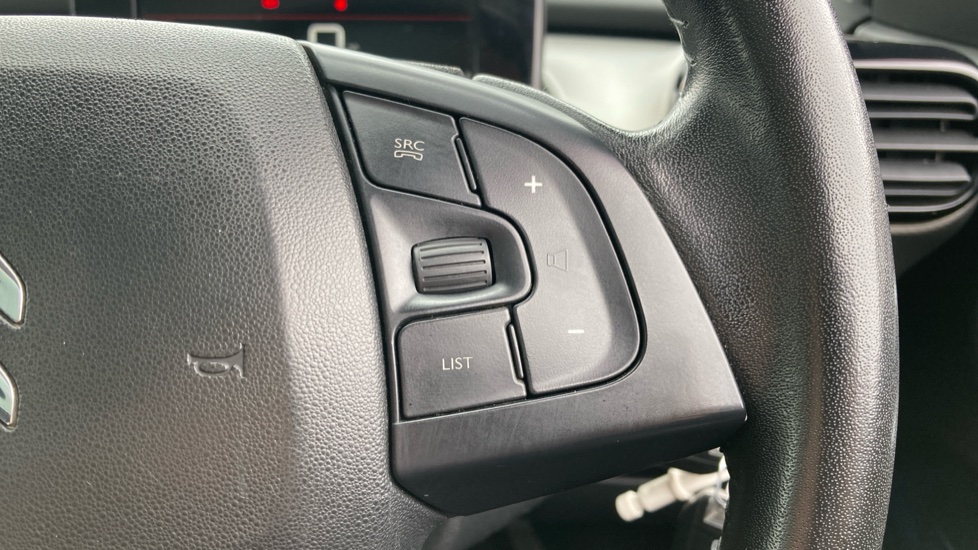 Citroen C4 Cactus 1.5 BlueHDi Flair 5dr Diesel Hatchback - Image 31