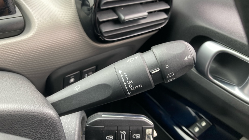 Citroen C4 Cactus 1.5 BlueHDi Flair 5dr Diesel Hatchback - Image 33