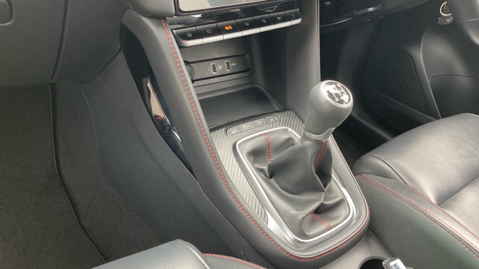 MG ZS 1.5 VTi-TECH Exclusive 5dr Petrol Hatchback - Image 13