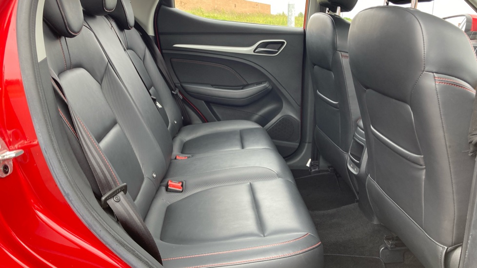 MG ZS 1.5 VTi-TECH Exclusive 5dr Petrol Hatchback - Image 16