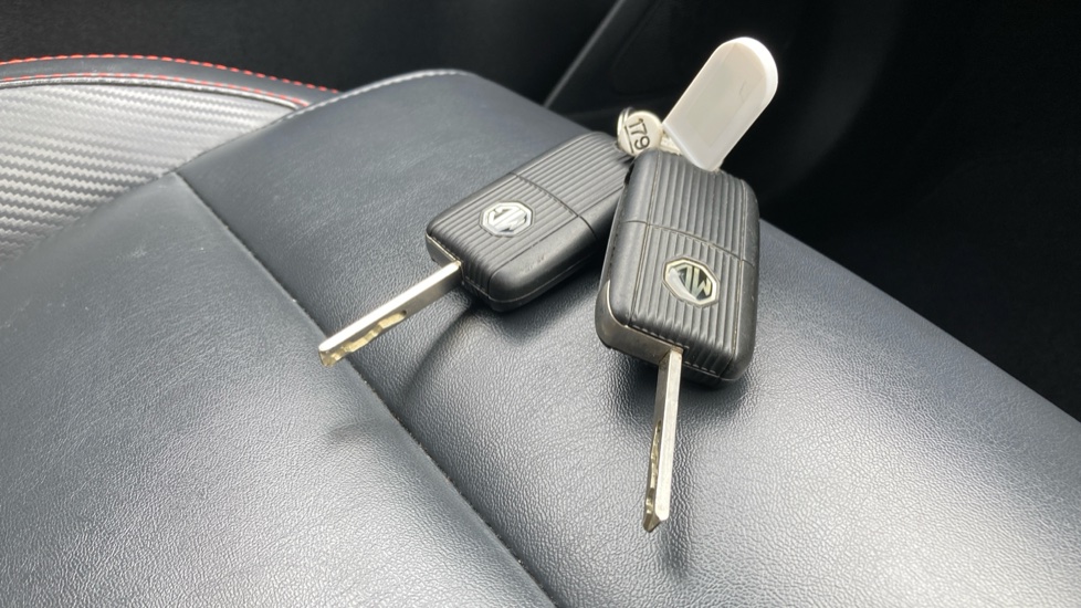 MG ZS 1.5 VTi-TECH Exclusive 5dr Petrol Hatchback - Image 19
