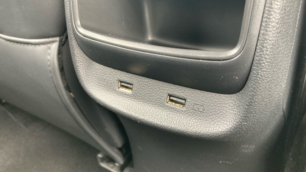 MG ZS 1.5 VTi-TECH Exclusive 5dr Petrol Hatchback - Image 21