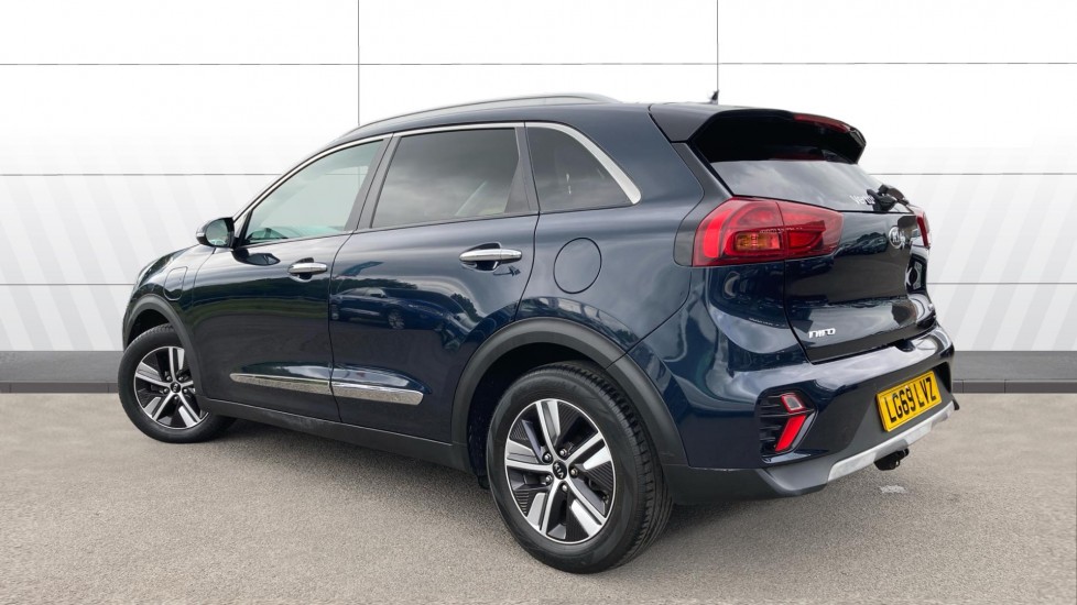Kia Niro 1.6 GDi PHEV 3 5dr DCT Estate - Image 2