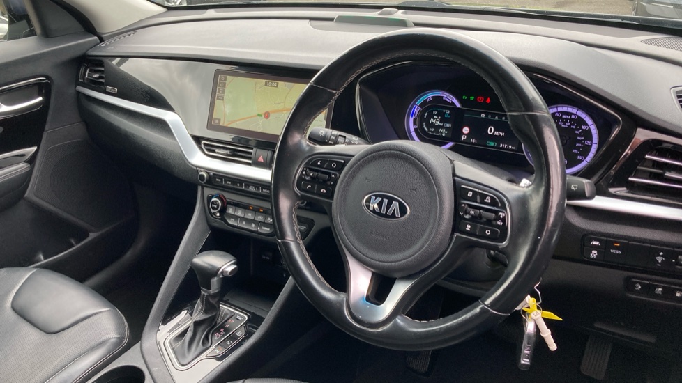 Kia Niro 1.6 GDi PHEV 3 5dr DCT Estate - Image 11