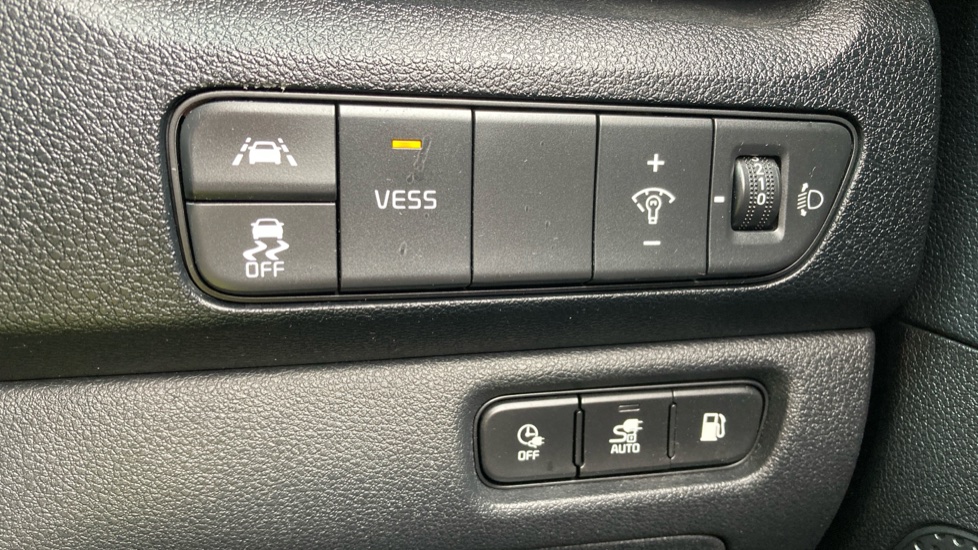 Kia Niro 1.6 GDi PHEV 3 5dr DCT Estate - Image 34