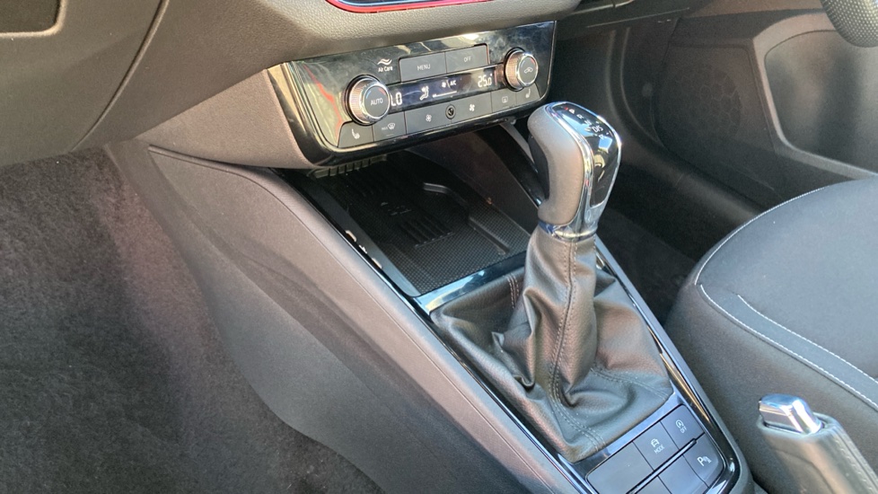 Skoda Kamiq 1.0 TSI Monte Carlo Edition 5dr DSG Petrol Hatchback - Image 13
