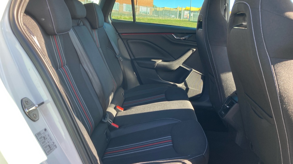 Skoda Kamiq 1.0 TSI Monte Carlo Edition 5dr DSG Petrol Hatchback - Image 16