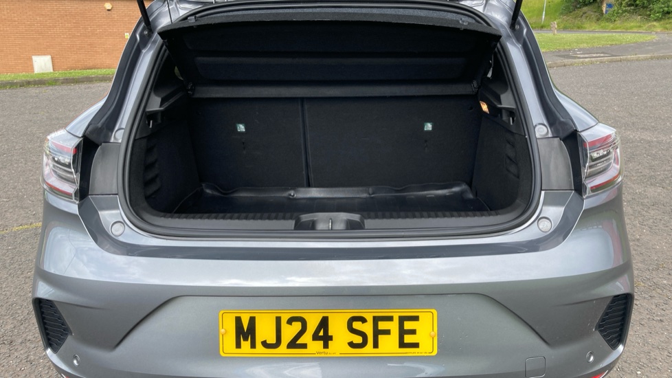 Renault Clio 1.0 TCe 90 Techno 5dr Petrol Hatchback - Image 4