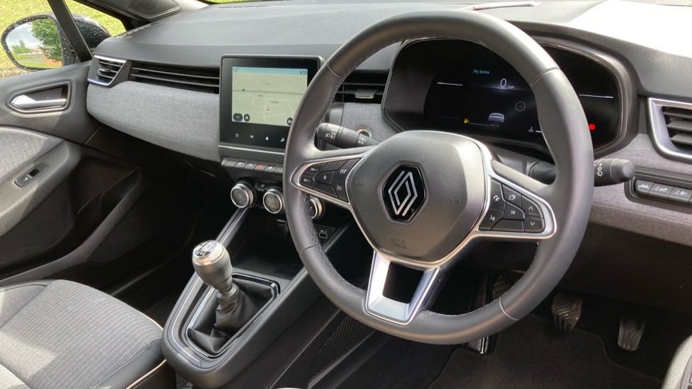 Renault Clio 1.0 TCe 90 Techno 5dr Petrol Hatchback - Image 11