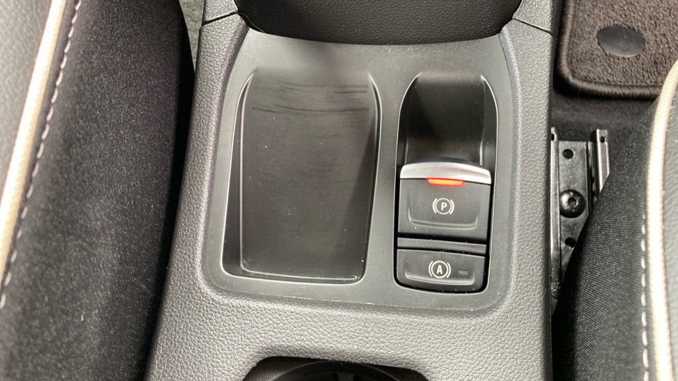Renault Clio 1.0 TCe 90 Techno 5dr Petrol Hatchback - Image 31