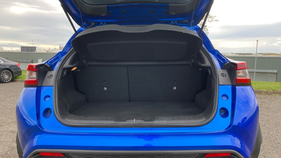 Nissan Juke 1.0 DiG-T N-Connecta 5dr Petrol Hatchback - Image 4