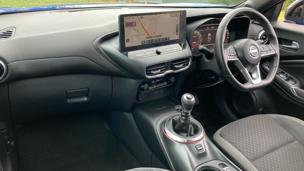 Nissan Juke 1.0 DiG-T N-Connecta 5dr Petrol Hatchback - Image 9