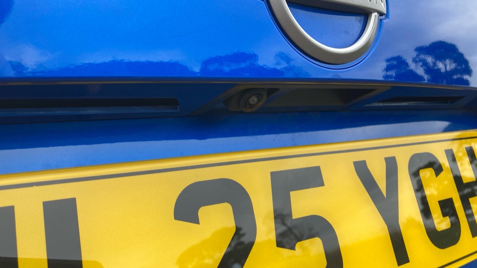 Nissan Juke 1.0 DiG-T N-Connecta 5dr Petrol Hatchback - Image 19