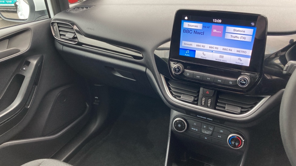 Ford Fiesta 1.0 EcoBoost Trend 5dr Petrol Hatchback - Image 14