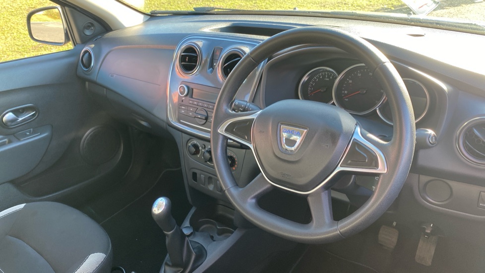 Dacia Sandero Stepway 0.9 TCe Essential 5dr Petrol Hatchback - Image 11