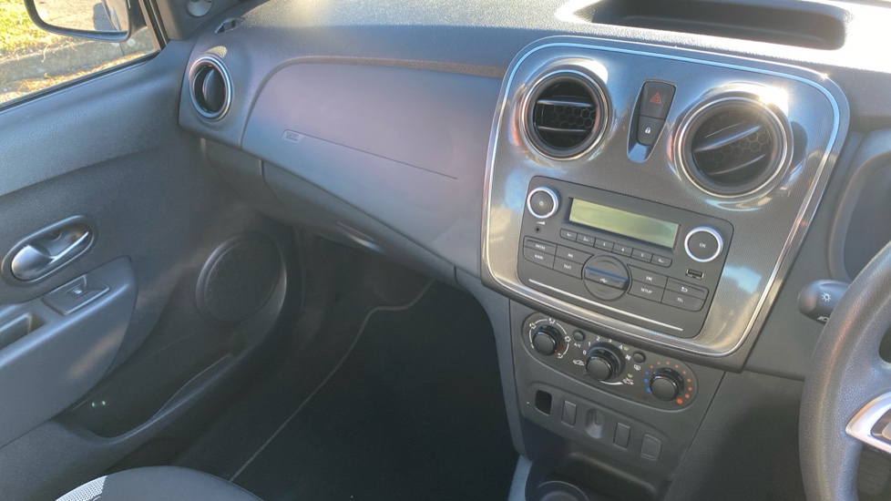 Dacia Sandero Stepway 0.9 TCe Essential 5dr Petrol Hatchback - Image 14