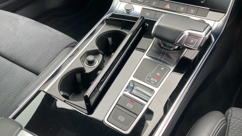 Audi A6 40 TDI Black Edition 5dr S Tronic Diesel Estate - Image 35