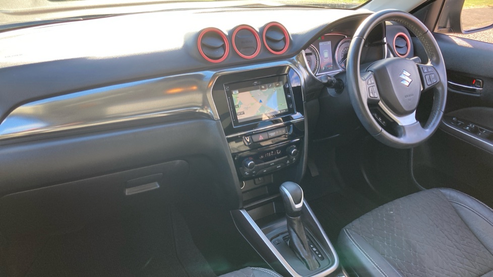 Suzuki Vitara 1.5 Hybrid SZ5 5dr AGS Hybrid Estate - Image 9