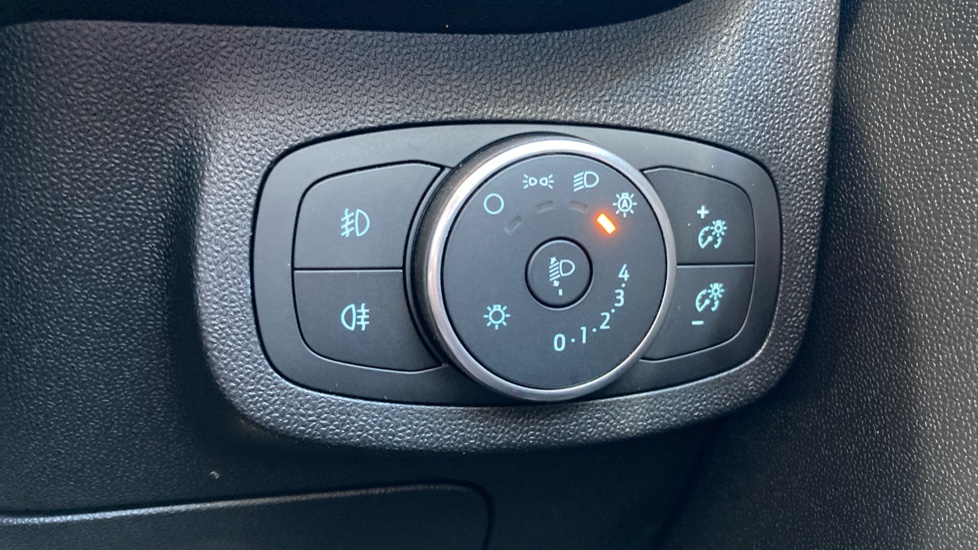 Ford Fiesta Vignale 1.0 EcoBoost 140 3dr Petrol Hatchback - Image 23