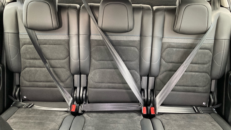 Citroen C5 Aircross 1.2 PureTech Shine 5dr EAT8 Petrol Hatchback - Image 15