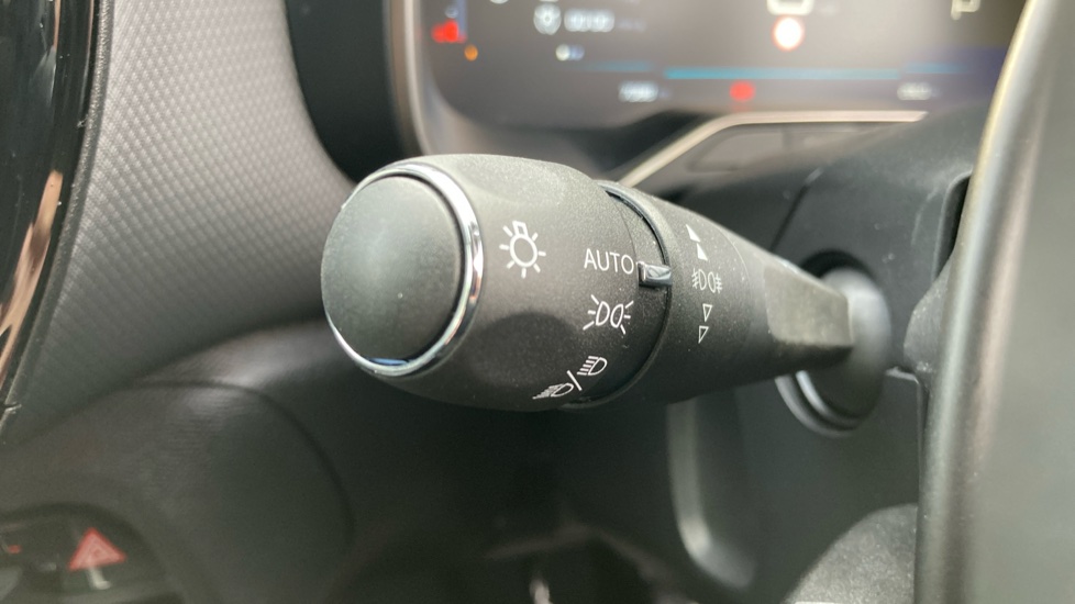 Citroen C5 Aircross 1.2 PureTech Shine 5dr EAT8 Petrol Hatchback - Image 32