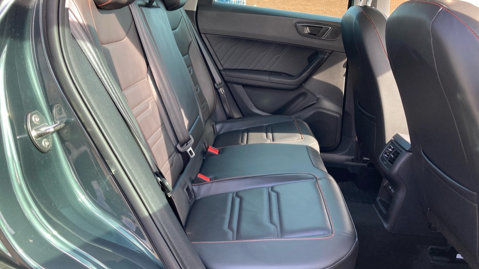 SEAT Ateca 1.5 TSI EVO FR Sport 5dr DSG Petrol Estate - Image 16