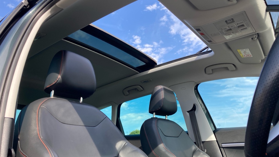 SEAT Ateca 1.5 TSI EVO FR Sport 5dr DSG Petrol Estate - Image 21