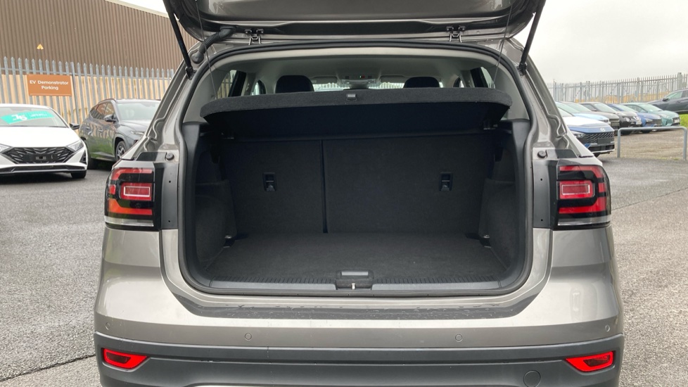 Volkswagen T-Cross 1.0 TSI 110 SEL 5dr Petrol Estate - Image 4