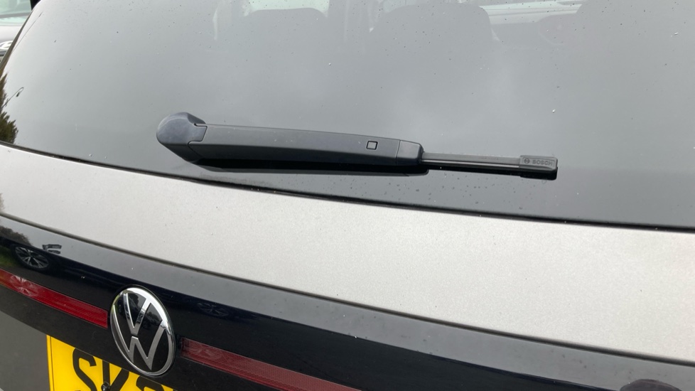 Volkswagen T-Cross 1.0 TSI 110 SEL 5dr Petrol Estate - Image 25
