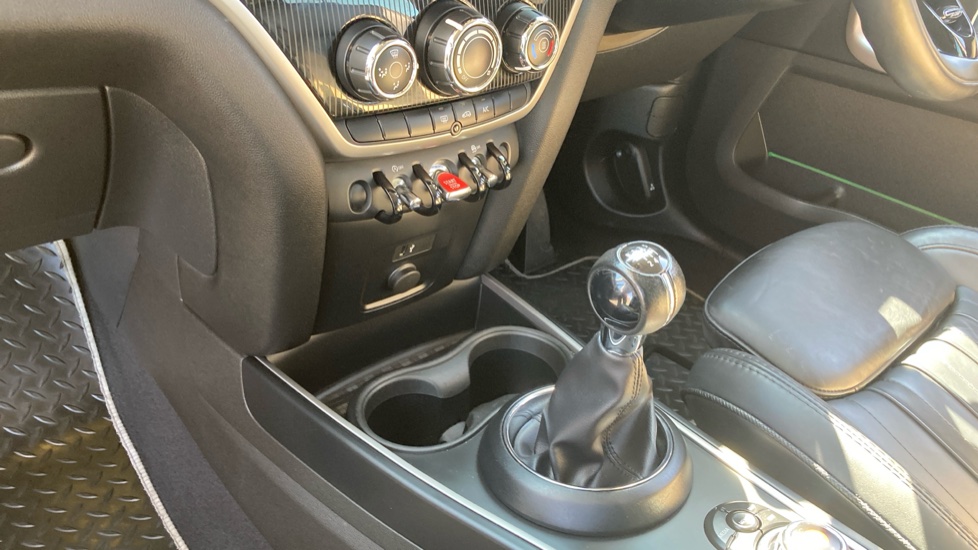 MINI Countryman 1.5 Cooper Exclusive 5dr Petrol Hatchback - Image 13