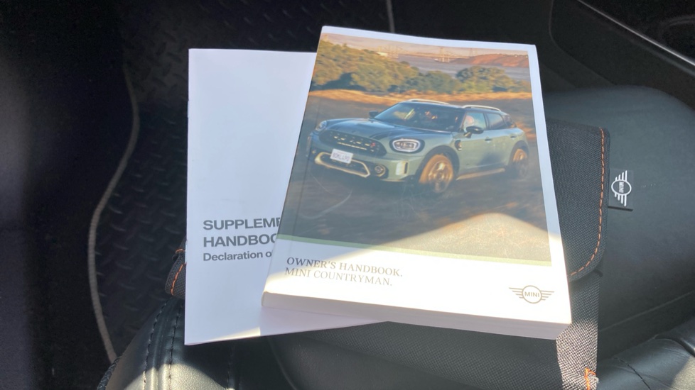 MINI Countryman 1.5 Cooper Exclusive 5dr Petrol Hatchback - Image 20