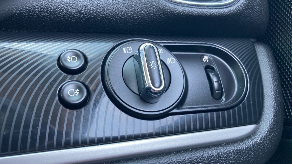MINI Countryman 1.5 Cooper Exclusive 5dr Petrol Hatchback - Image 26