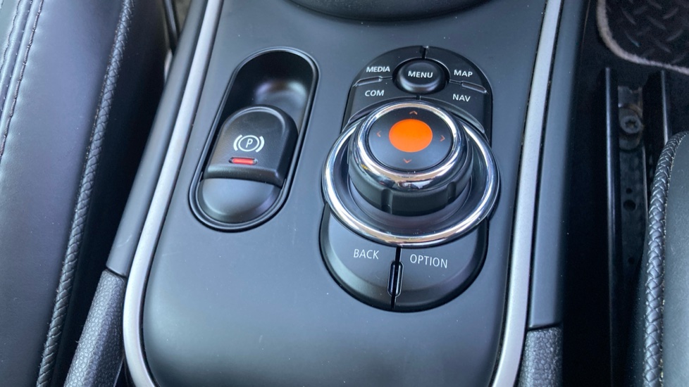 MINI Countryman 1.5 Cooper Exclusive 5dr Petrol Hatchback - Image 32