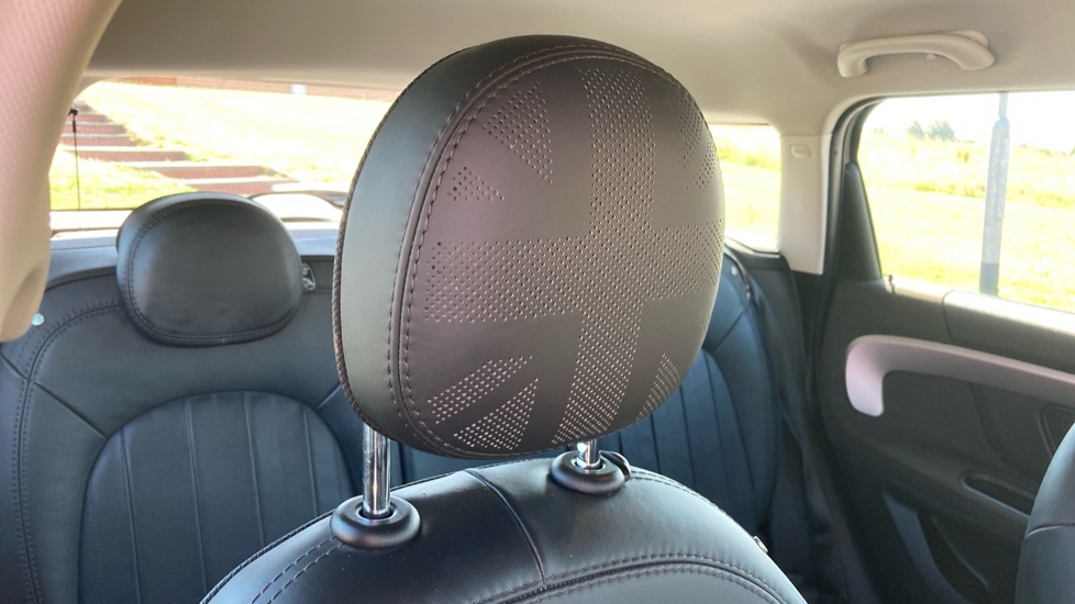 MINI Countryman 1.5 Cooper Exclusive 5dr Petrol Hatchback - Image 38