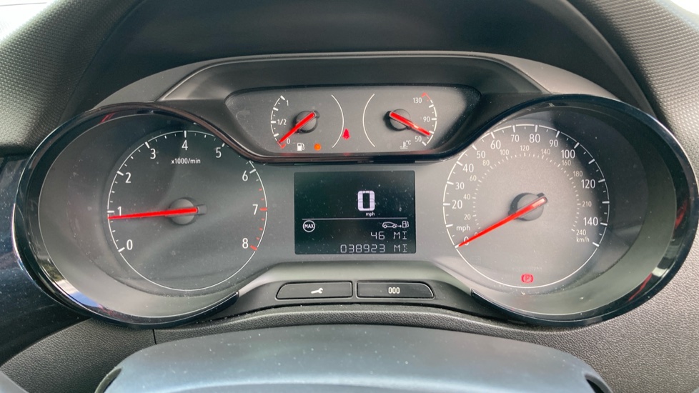 Vauxhall Crossland X 1.2 [83] Sport 5dr [Start Stop] Petrol Hatchback - Image 18