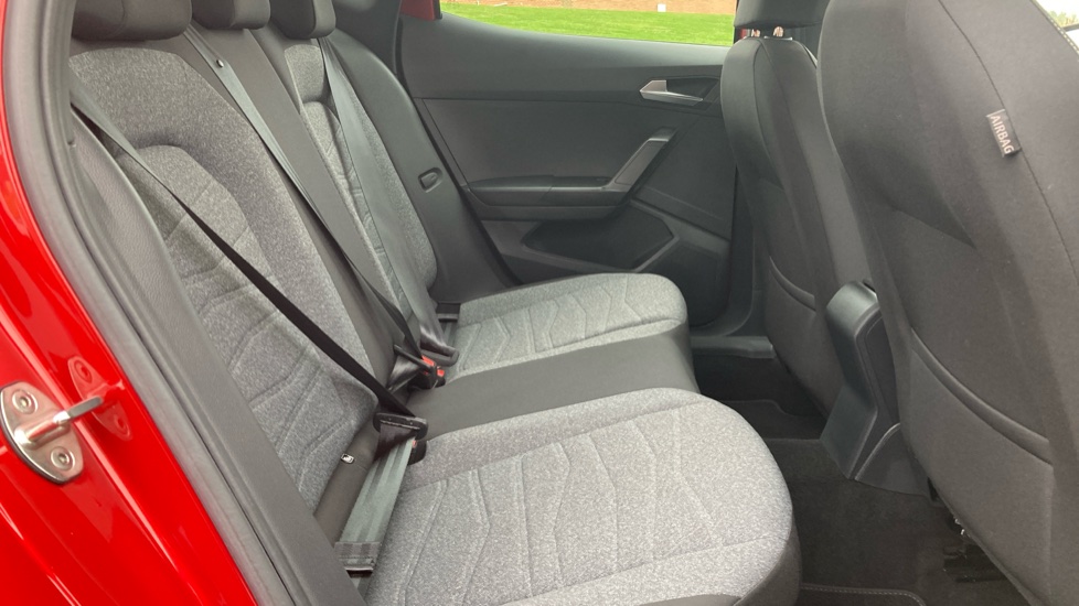 SEAT Arona 1.0 TSI 110 XPERIENCE 5dr Petrol Hatchback - Image 16