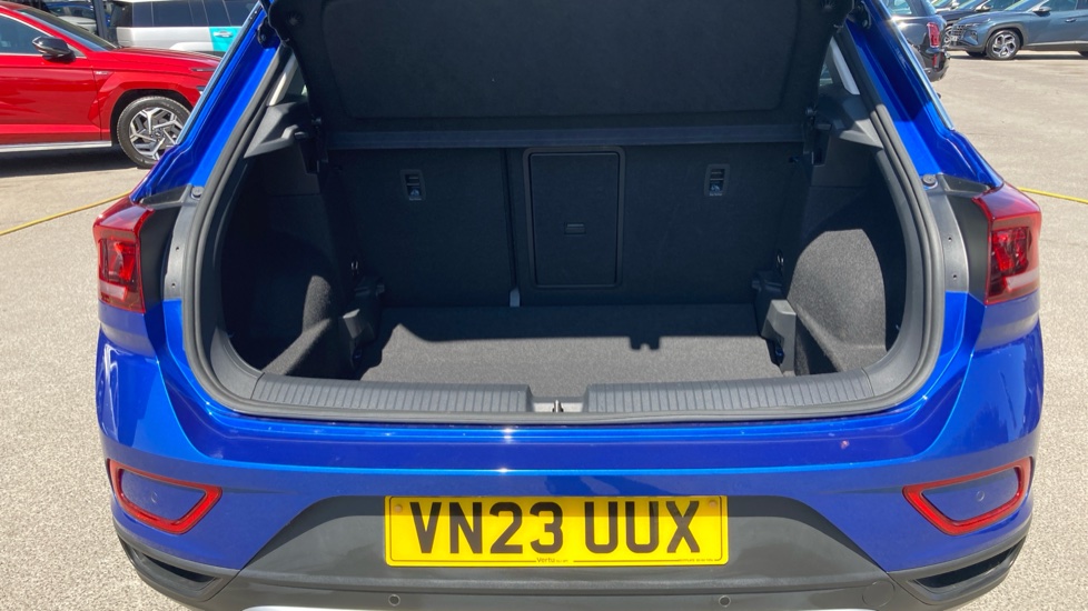 Volkswagen T-Roc 1.0 TSI Life 5dr Petrol Hatchback - Image 4