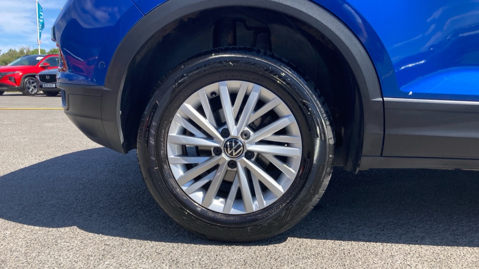 Volkswagen T-Roc 1.0 TSI Life 5dr Petrol Hatchback - Image 7