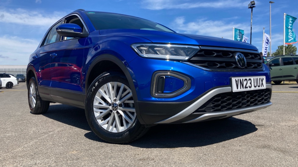 Volkswagen T-Roc 1.0 TSI Life 5dr Petrol Hatchback - Image 8