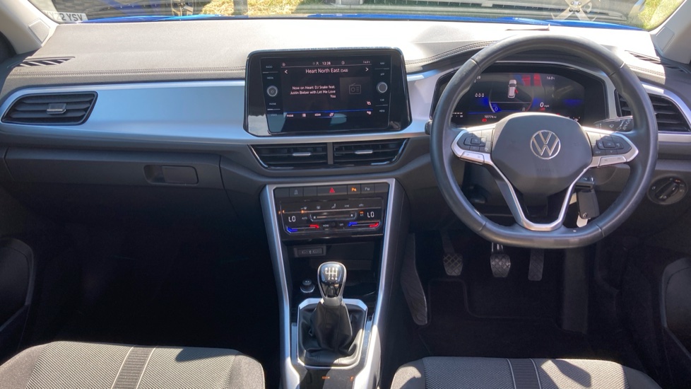Volkswagen T-Roc 1.0 TSI Life 5dr Petrol Hatchback - Image 10