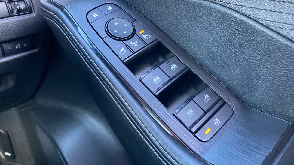 Nissan X-Trail 1.5 E-Power 204 N-Connecta 5dr Xtronic Hybrid Station Wagon - Image 20