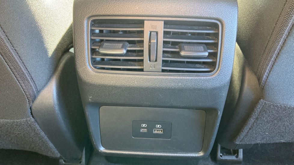 Nissan X-Trail 1.5 E-Power 204 N-Connecta 5dr Xtronic Hybrid Station Wagon - Image 21