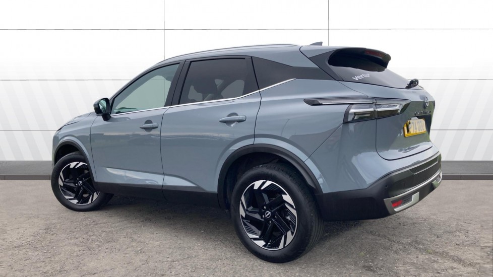 Nissan Qashqai 1.3 DiG-T MH N-Connecta 5dr Petrol Hatchback - Image 2