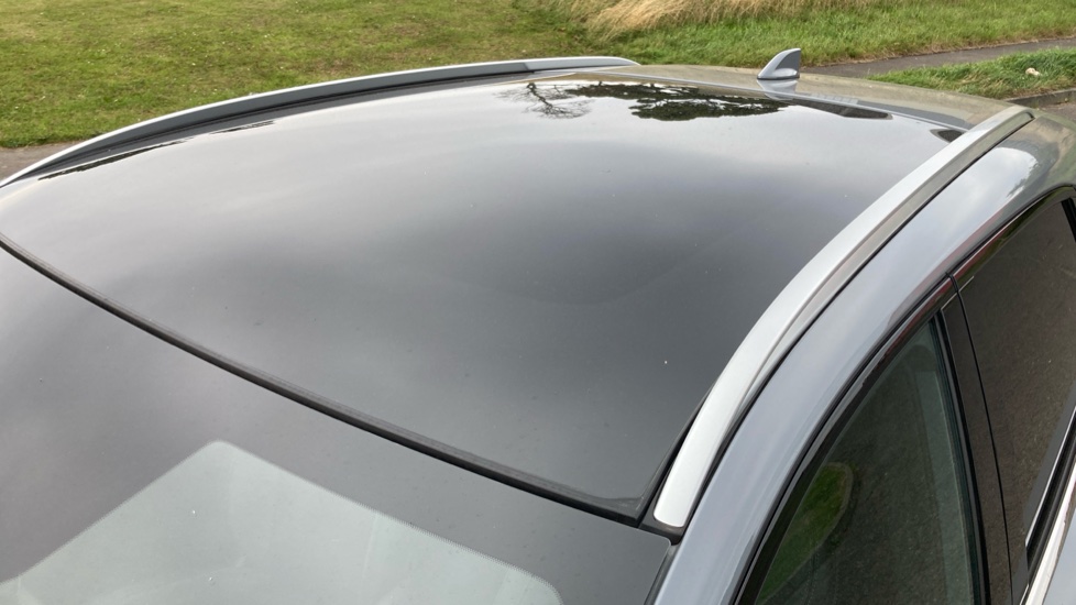 Nissan Qashqai 1.3 DiG-T MH N-Connecta 5dr Petrol Hatchback - Image 23