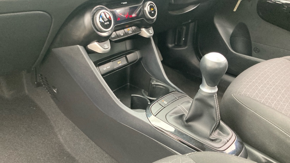 Kia Picanto 1.0 3 5dr [4 seats] Petrol Hatchback - Image 13